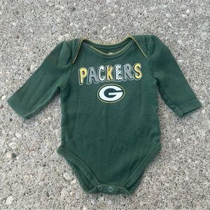 NFL Team Apparel Green Bay Packers Baby Onesie Bodysuit 3-6 Months Long Sleeve